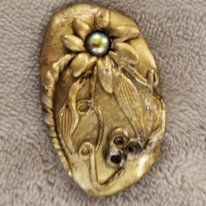 Vintage Brooche. A13